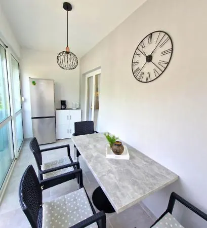 Stelle Baska * Jurandvor