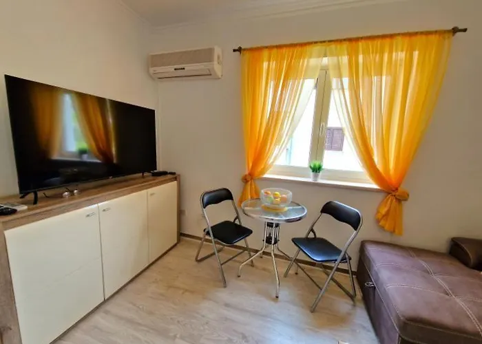 Stelle Baska * Jurandvor